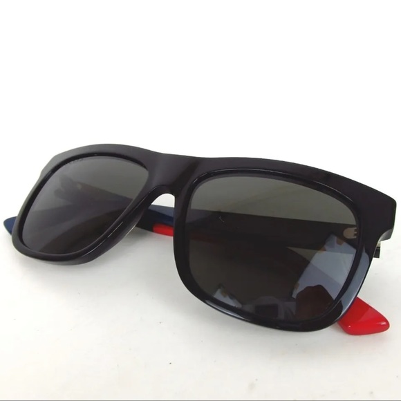 AUTH GUCCI Bee Sunglasses - Picture 2 of 8